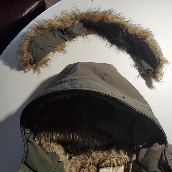 Abercrombie Kids Olive Green Coat with Faux Fur Lining Sz 11/12 -read desc - Picture 12 of 16